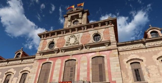 Imagen de archivo de la fachada del Parlament de Catalunya. EUROPS PRESS