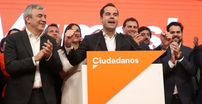 El candidato de Ciudadanos a la Comunicad de Madrid, Ignacio Aguado, durante su comparecencia en la sede del partido para valorar los resultados de las elecciones municipales, autonómicas y europeas. /EFE