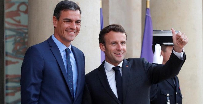 27/05/2019 - El presidente francés, Emmanuel Macron, recibe al presidente español, Pedro Sánchez, en el Palacio del Elíseo en París, Francia. / REUTERS -  CHARLES PLATIAU