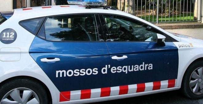 Fotografía de archivo de un coche de los Mossos d'Esquadra. - EFE