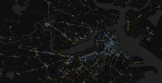 Atlas de a Desigualdad de Boston. En él se observan multitud de puntos de colores que indican los niveles de desigualdad, que van desde el rojo para los lugares más segregados al azul para lo contrario. / MIT MediaL