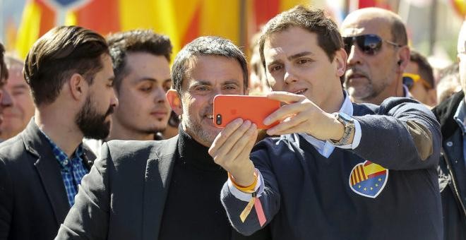 Manuel Valls con el presidente de Ciudadanos, Albert Rivera | EFE