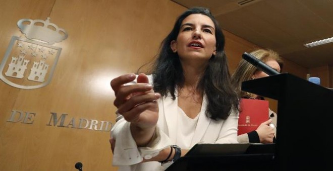 26/06/2019.- La candidata de Vox a la Presidencia de la Comunidad de Madrid, Rocío Monasterio, ha tendido este miércoles la mano a todos los partidos que pretendan llegar a un acuerdo de investidura durante el mes de julio en la región, durante una rueda