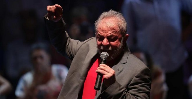 Fotografía de archivo del expresidente brasileño Luiz Inácio Lula da Silva mientras habla durante un acto. - EFE