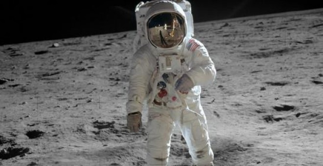 Fotografía de Buzz Aldrin por Neil Amstrong tomada con una cámara de 70 mm / NASA