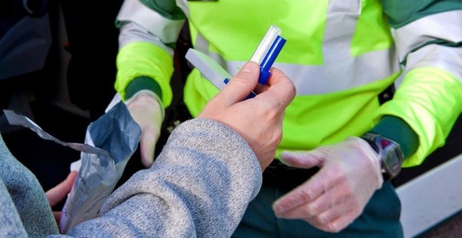 Campaña de concienciación sobre el riesgo que supone el consumo de sustancias psicoactivas y la conducción / DGT