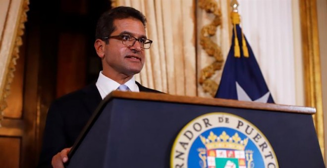 El abogado Pedro Pierluisi durante una rueda de prensa tras jurar su cargo como Gobernador de Puerto Rico. EFE/ THAIS LLORCA