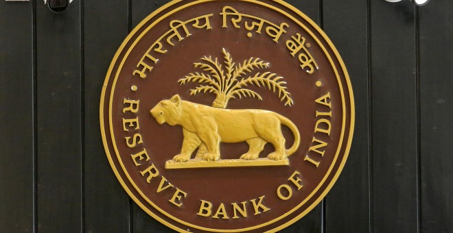 El logo de del Banco de la Reserva de la India (RBI, en sus siglas en inglés), en su sede en Mumbai. REUTERS/Francis Mascarenhas
