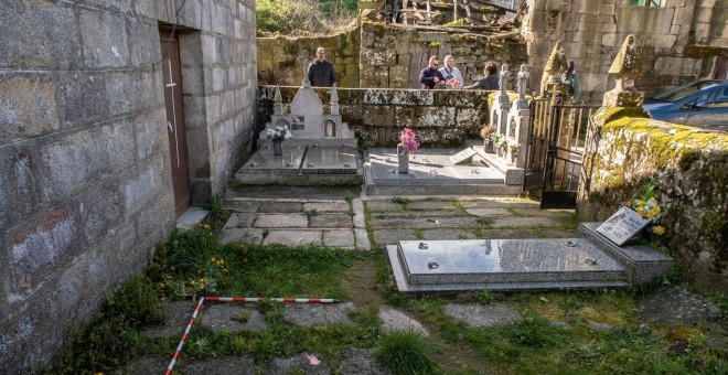 Las dos mujeres aparecieron tiroteadas el 29 de octubre de 1937 y sus cuerpos fueron trasladados al cementerio de Mosteiro de Ribeira.- ARMH
