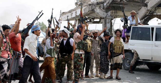 Separatistas del sur de Yemen durante los enfrentamientos contra el gobierno en Adén. / Reuters