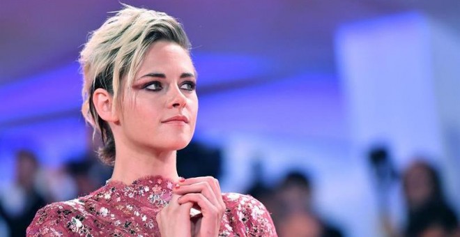 30/08/2019.- La actriz Kristen Stewart llega al estreno de 'Seberg' durante la 76º edición del Festival de Venecia. EFE/EPA/Ettore Ferrari