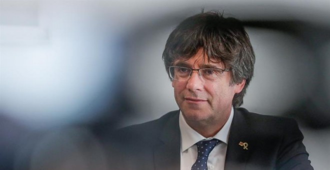 04/09/2019.- El expresident catalán Carles Puigdemont durante una rueda de prensa en un hotel de Bruselas el pasado miércoles. EFE/EPA/Stephane Lecocq