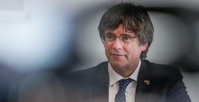 04/09/2019.- El expresident catalán Carles Puigdemont durante una rueda de prensa en un hotel de Bruselas el pasado miércoles. EFE/EPA/Stephane Lecocq