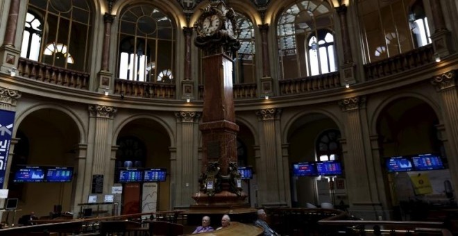 Interior de la Bolsa de Madrid. REUTERS/Susana Vera