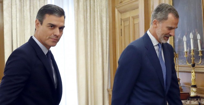 17/09/2019. - El presidente del Gobierno en funciones, Pedro Sánchez, junto al rey para cerrar la ronda de consultas. / EFE - Ballesteros