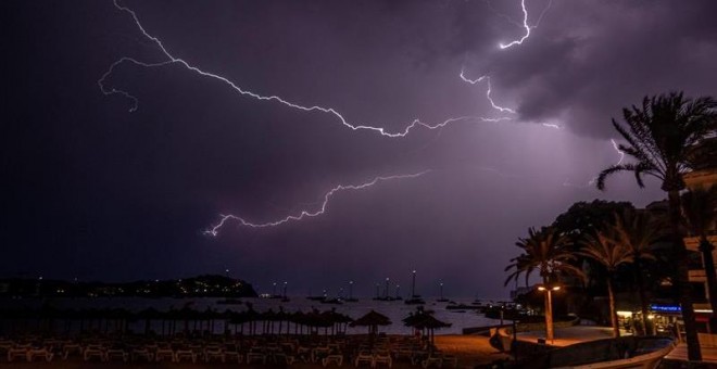 14/09/2019- Tormenta eléctrica registrada la madrugada en Mallorca. EFE / Cati Caldera