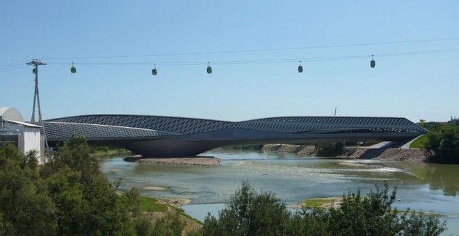 18/09/2019 - Pabellón y puente Expo 2008, Zaragoza / WIKIPEDIA