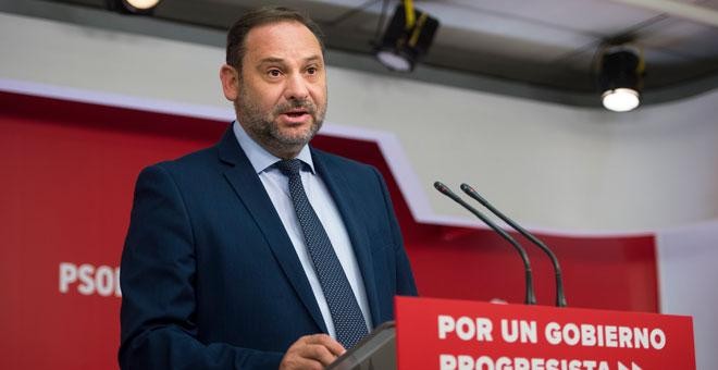El secretario de organización del PSOE y ministro de Fomento, Jose Luis Ábalos. / ÓSCAR CAÑAS (EP)