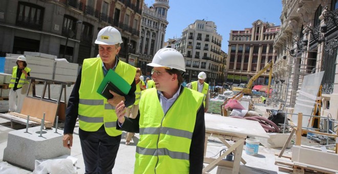 El alcalde de Madrid, José Luis Martínez Almeida, visita las obras del Proyecto Canalejas, uno de los mayores proyectos urbanísticos e inmobiliarios de la capital. AYUNTAMIENTO DE MADRID