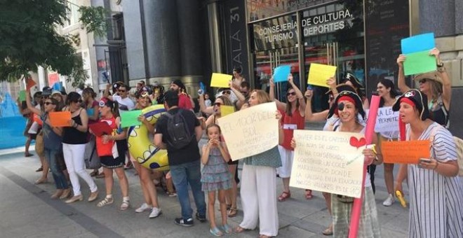 Manifestación de los alumnos y padres del centro Blas de Lezo. EUROPA PRESS.