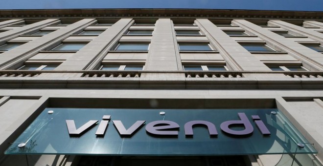 El logo de Vivendi, en la entrada de su sede en París. REUTERS/Gonzalo Fuentes