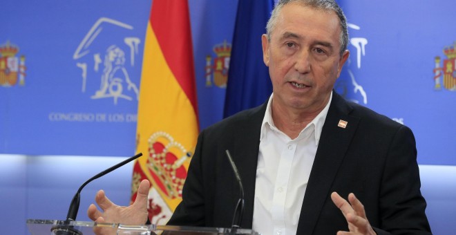 El diputado de Compromís Joan Baldoví, durante una rueda de prensa en el Congreso de los Diputados. EFE/Fernando Alvarado