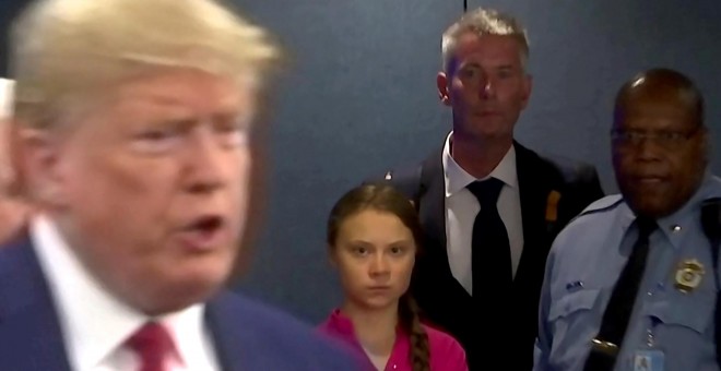 23/09/2019 - Greta Thunberg mira a Donald Trump durante la Cumbre para la Acción Climática en la sede de Naciones Unidas. / REUTERS