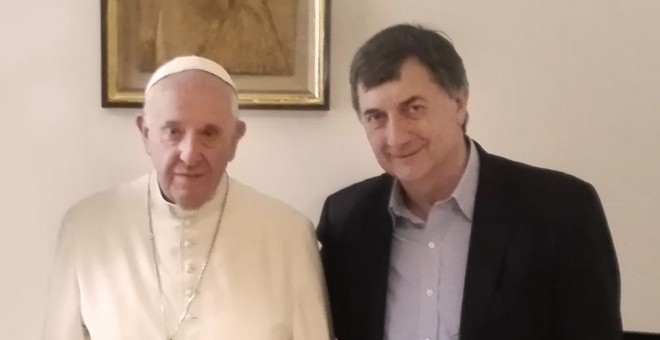El papa Francisco se reúne con el periodista argentino Aldo Duzdevich