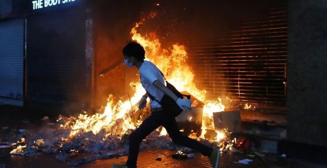 Imagen de los disturbios en Hong Kong. EFE/ Fazry Ismail