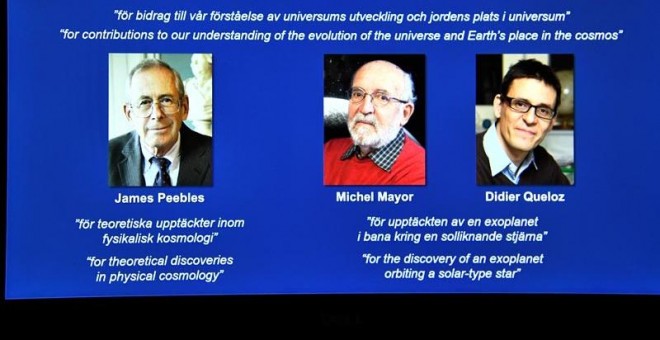 Tríptico con los tres ganadores del premio Nobel de Física. (REUTERS)