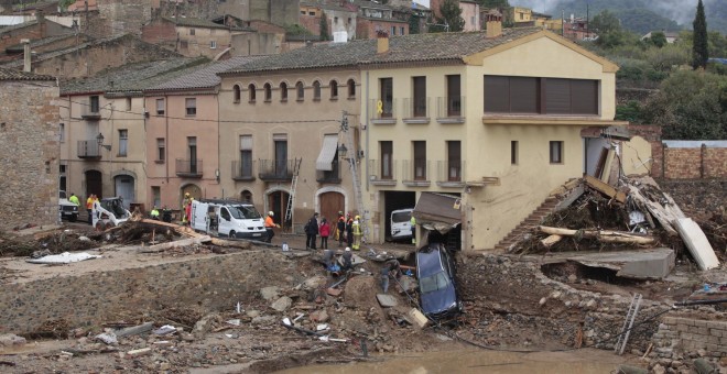 23/10/2019.- Aspecto de la población de Montblanc (Tarragona) que ha resultado gravemente afectada por las lluvias torrenciales que se han caído esta madrugada en Catalunya.EFE/ Josep Lluís Sellart