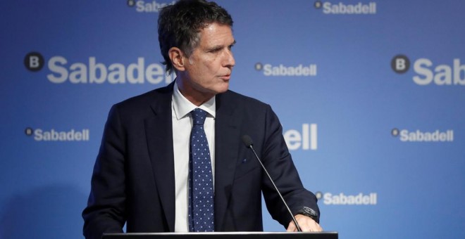 El consejero delegado del Banco Sabadell, Jaume Guardiola, presenta los resultados del tercer trimestre de 2019. EFE/J.J. Guillén