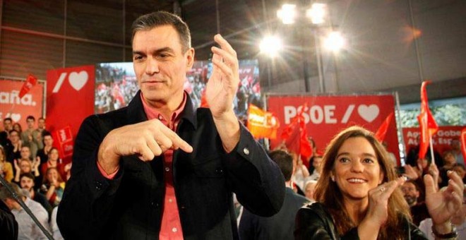 El presidente del Gobierno en funciones y secretario general del PSOE, Pedro Sánchez, durante el acto central de la precampaña socialista en A Coruña. (CABALAR | EFE)