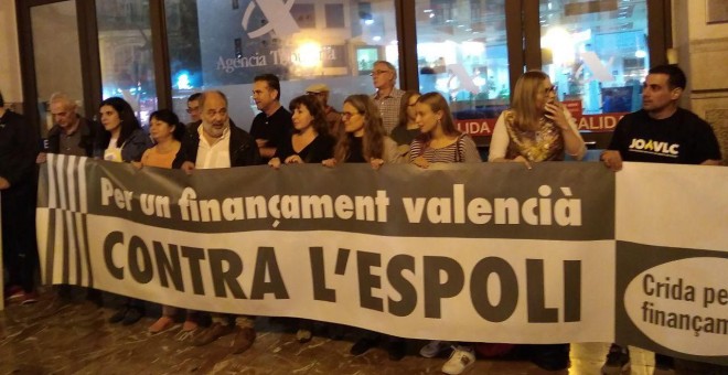 La concentració per reclamar un millor finançament valencià. HÈCTOR SERRA