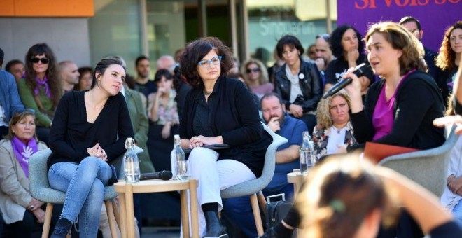 Irene Montero, Rosa Luch y Ada Colau en un acto durante el segundo día de campaña en Barcelona / PODEMOS