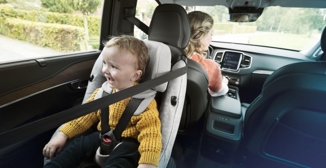 Un bebé en su sillita del coche. /EFE (ARCHIVO)