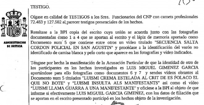 Extracto de la providencia en la que se requiere la localización de uno de os individuos que se enfrentó a la Policía.