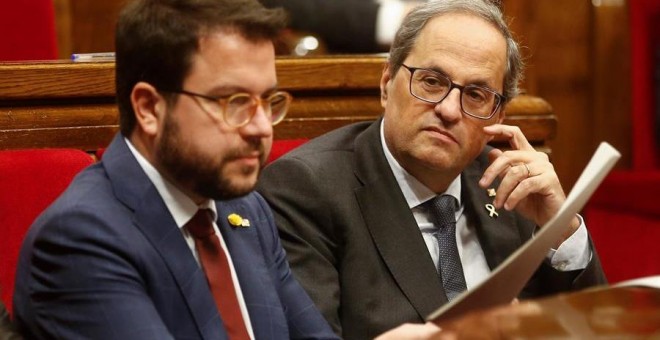 Pere Aragonès i Quim Torra al ple del Parlament. EFE / QUIQUE GARCÍA.