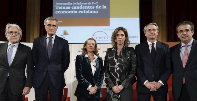 02/12/2019.- La ministra de Economía en funciones, Nadia Calviño en la presentación del informe de la consultora PwC 'Temas candentes de la economía catalana'. / EFE - ANDREU DALMAU
