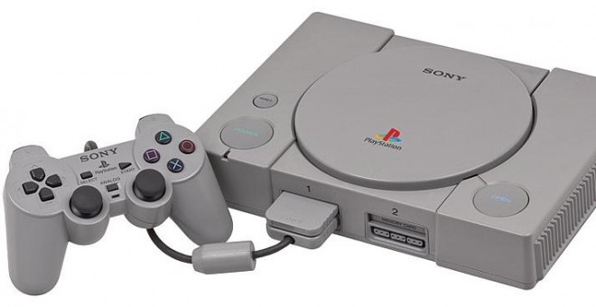 Imagen de una consola Play Station 1. WIKIMEDIA