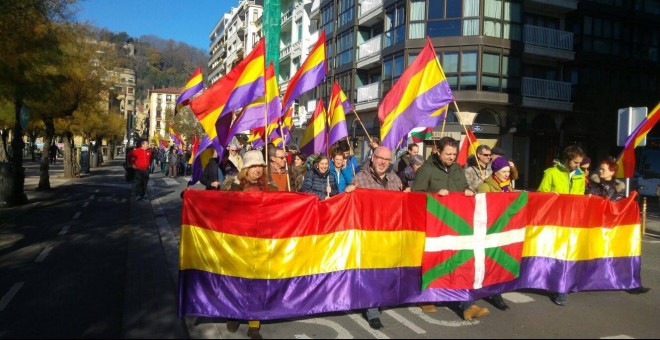 Movilización realizada en 2017 por la Junta Republicana de Euskadi coincidiendo con el día de la Constitución. JUNTA REPUBLICANA DE EUSKADI