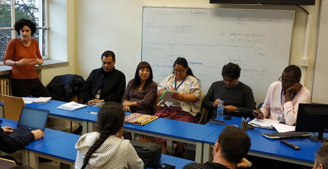 (Dch-izq) Adil Meléndez, Víctor Fernández, Jovita Tzul, Mirtha Vásquez y Ernesto Palencia. GUILLERMO MARTÍNEZ