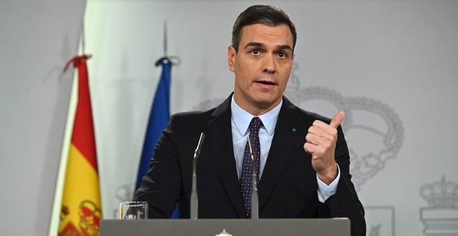 11/12/2019.- El líder del PSOE y presidente del Gobierno en funciones, Pedro Sánchez, durante la rueda de prensa ofrecida en el Palacio de la Moncloa después de que el rey de España le designara como candidato a presidente del Ejecutivo aunque todavía no