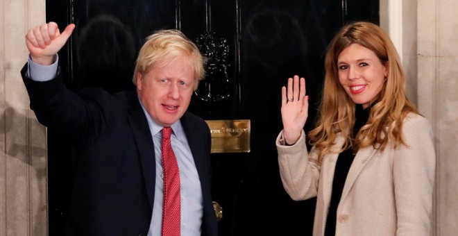 13/12/2019 - El primer ministro de Reino Unido y ganador de las elecciones británicas, Boris Johnson junto a su pareja Carrie Symonds. / REUTERS