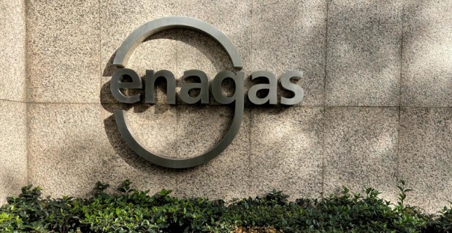 El logo de Enagas en su sede en Madrid. E.P./Eduardo Parra