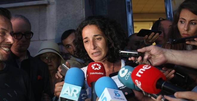 Patricia Ramírez , madre del niño Gabriel Cruz, Angel Cruz y a la salida de la Audiencia Provincial de Almería, haciendo unas declaraciones a la prensa - Rafael González - Europa Press - Archivo