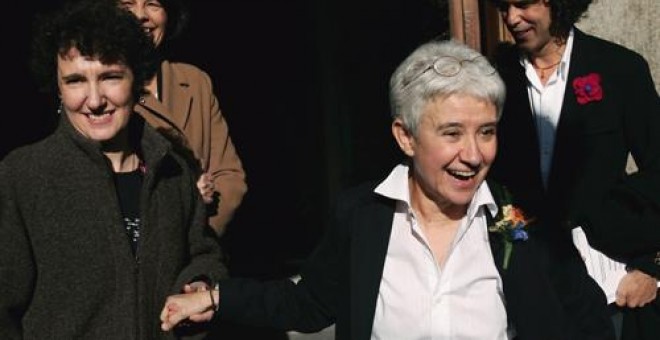 Las activistas Beatriz Gimeno y Boti García. / EFE