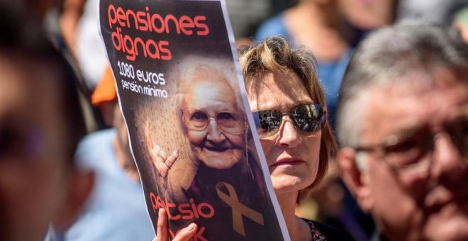 Imagen de archivo de una de las movilizaciones realizadas por el movimiento de pensionistas en Bilbao. EFE