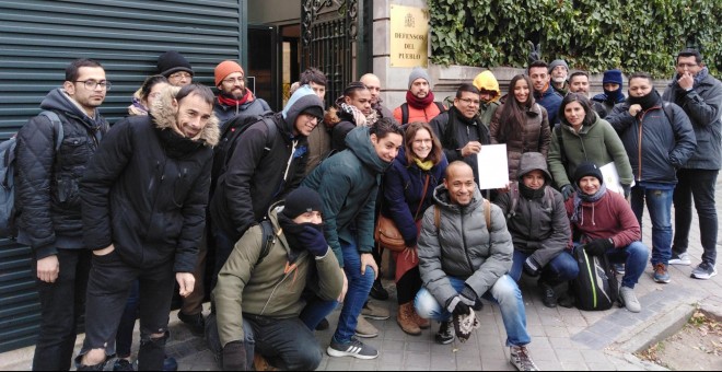 Solicitantes de asilo llegados a Madrid denuncian ante el Defensor del Pueblo la falta de plazas de acogida que la obliga a dormir en la calle en pleno invierno.- RSA