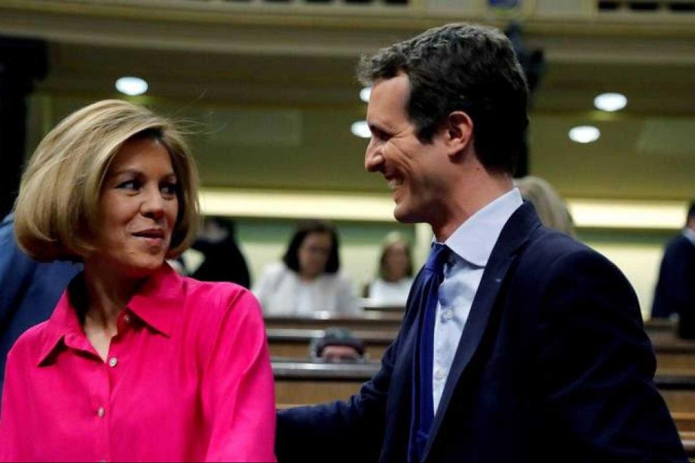 La exsecretaria general del PP, María Dolores de Cospedal y el actual líder del partido, Pablo Casado, en el Congreso. EFE